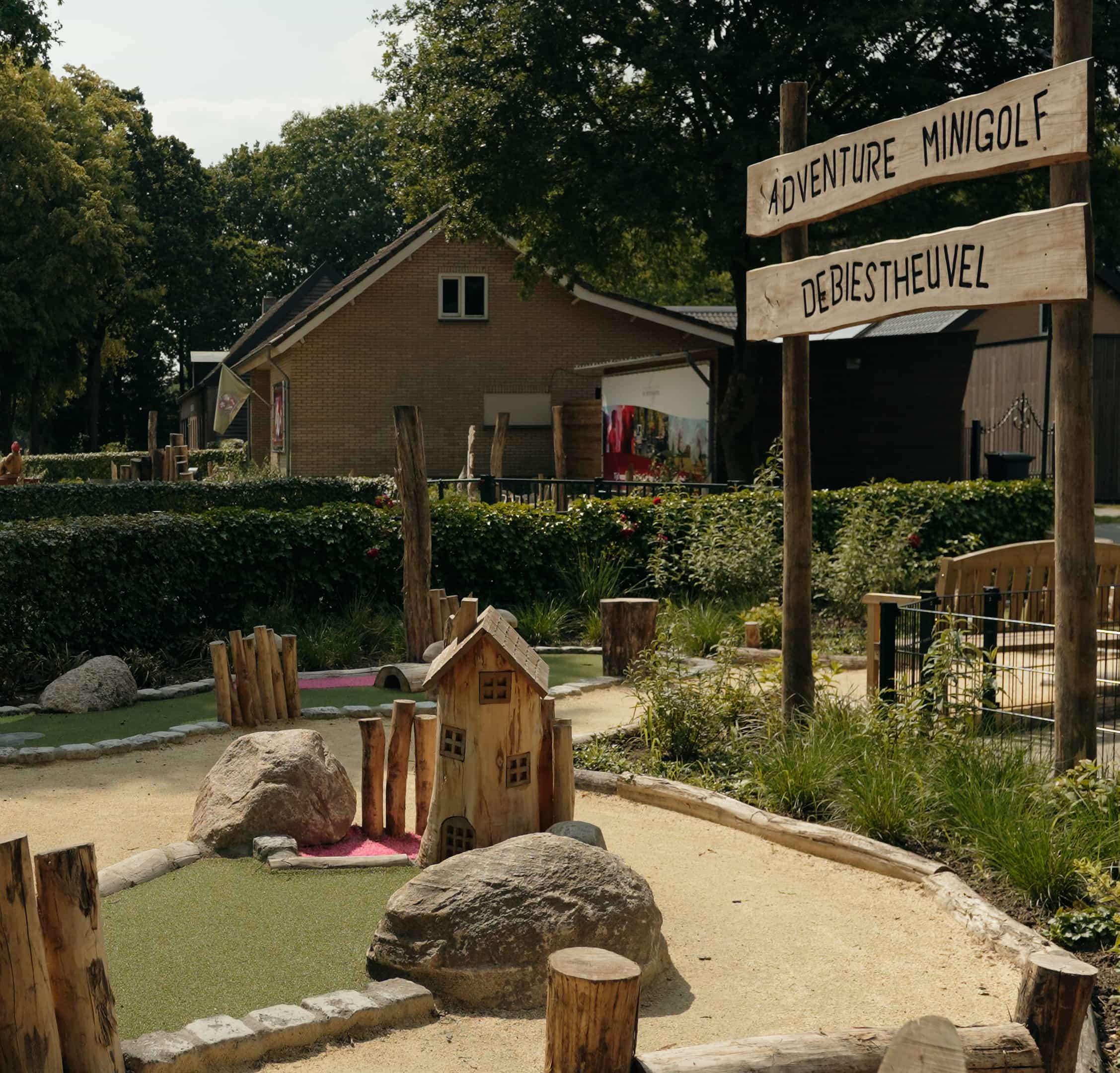 Adventure minigolf