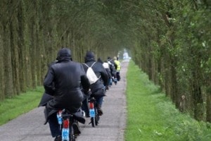 Solex rijden bij Landgoed de Biestheuvel