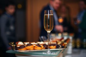 Hapjes en drankjes bij Landgoed de Biestheuvel